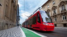 Projekt nových električiek v dvoch najväčších mestách stagnuje. Aj tu vyleteli hore ceny