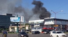 Hustý čierny dym zahalil časť Bratislavy