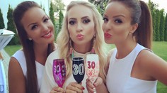 TWiiNSky a Rakovská oslávili okrúhliny vo veľkom štýle. Biela party plná hviezd