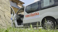 Posledný pokus zvýšiť zaočkovanosť. Na Kysuce a Oravu vyrazila mobilná linka Vakci-Zuzka