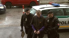 Kapitán lode zaživa upálil priateľku v centre Bratislavy. Dodnes uteká spravodlivosti