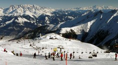 Nešťastie v rakúskych Alpách. Pri páde lavíny zomrel Slovák (†40), ďalší sa zranil