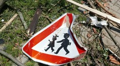 Krúpy, prívalové zrážky i nárazový vietor. Búrky v nedeľu udrú na Česko s mimoriadnou silou