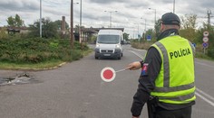 Polícia pritvrdzuje. Popri cestách bude viac radarov