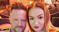 Dvojica, ktorá vyvoláva rozpaky. Z Jenni a jej manžela sú už starí rodičia