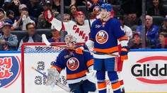 Paul Šťastný vyrovnal zápis svojho otca Petra, Seattle s rekordom