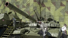 Kampaň Darček pre Putina: Česi sa vyzbierali Ukrajine na tank