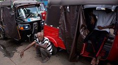 Ľudia sú na pokraji zúfalstva. Známa exotická destinácia už počíta posledné kvapky benzínu a nafty