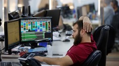 Britské akcie klesajú ďalej, pokles evidovali banky, aerolínie aj reality