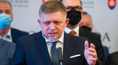 Vyhostenie diplomatov prekvapilo: SNS sa bojí o Sputnik, Fico hovorí o vláde amerických agentov