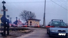 Takto sa nakupujú darčeky?! Auto odparkoval pri Tescu medzi rampami!