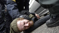 Bratislavou pochodovali nacionalisti. Polícia musela zatýkať