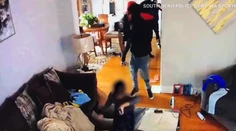 Neuveriteľná odvaha. Päťročný hrdina chránil mamu, keď ich v dome napadli ozbrojenci