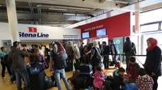 Švédska organizácia zbiera peniaze na letenky pre utečencov