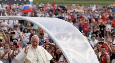 Pápeža Františka si na omšu pod otvoreným nebom prišli vypočuť skoro dva milióny ľudí