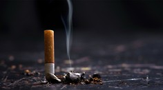 Prvá krajina, ktorá zakázala predaj cigariet mladej generácii, urobila otočku. Proti fajčeniu chce bojovať inak