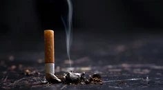 Prvá krajina, ktorá zakázala predaj cigariet mladej generácii, urobila otočku. Proti fajčeniu chce bojovať inak