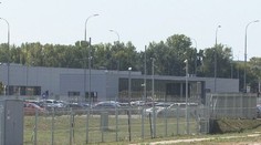 Pracovníci fabriky v Nitre sa sťažujú na platy. Na zamestnancov vraj majú dvojaký meter