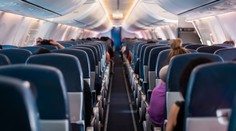 VIDEO: Nečakaná hmla na palube lietadla. Cestujúci sa začali vyzliekať