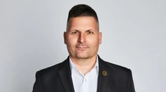 Róbert Švec odstupuje z prezidentských volieb v prospech Štefana Harabina