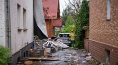FOTO: Silná víchrica a tornáda napáchali v Nemecku veľké škody. Hlásia obeť aj zranených