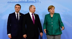 Merkelová, Macron a Putin rokovali o Ukrajine, pokrok nenastal