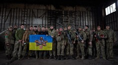 Zelenskyj navštívil pozície armády neďaleko Bachmutu