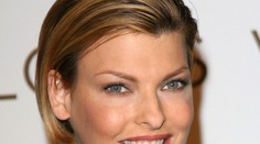 Jedna z najkrajších modeliek je na nespoznanie. Pribratá a opuchnutá