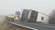 ČR: V Ústeckom kraji havaroval autobus s deťmi. Zranených je 69 ľudí