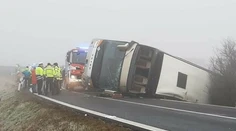ČR: V Ústeckom kraji havaroval autobus s deťmi. Zranených je 69 ľudí