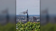 VIDEO: Horela jedna z najkrajších francúzskych katedrál. Požiar vypukol počas renovácie