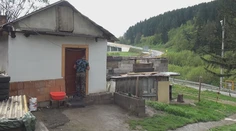 Kvôli mostu pre zvieratá chcú zničiť osadu, v ktorej žije asi 40 ľudí