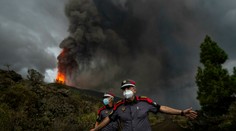 Láva zo sopky na ostrove La Palma stráca rýchlosť, podľa expertrov je však vulkán stále dostatočne explozívny