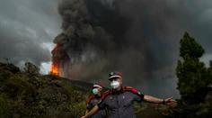 Láva zo sopky na ostrove La Palma stráca rýchlosť, podľa expertrov je však vulkán stále dostatočne explozívny