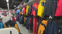 Ako sa obliecť na lyžovačku: V móde na svahu idú pravidlá bokom