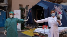 Taliansko má najnižší počet úmrtí na koronavírus za posledné tri týždne