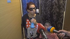 Deťom nadáva a vyhráža sa im smrťou. Matku, ktorá svojskú výchovu zdieľa na internete, už rieši polícia