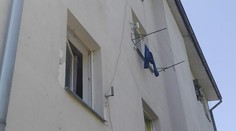 V Bardejove vypadol z okna bytu na druhom poschodí chlapček (4)