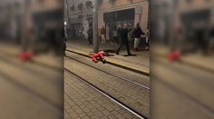 O útočníkovi z Obchodnej ulice už rozhodol sudca, hrozí mu dlhoročné väzenie