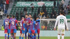 Barcelona sa dvíha, neprehrala už osem duelov v sérii. Xavi: "Sme na správnej ceste"