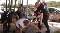 Podvodníci na pumpách: Vyhrážal sa nám so zbraňou, spacifikovala ho polícia