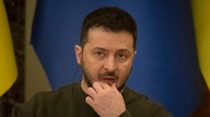 Volodymyr Zelenskyj sa poďakoval bojovníkom. Vyjadril presvedčenie, že Ukrajina zvíťazí