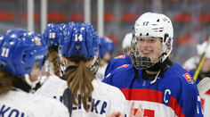 VIDEO: Pekný moment po zápase Sloveniek s Češkami. Dievčatá si spoločne zaspievali