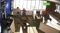 Z tohto zlodeja sa každý smeje. Pri úteku takmer stratil nohavice