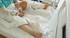 Žena po uhryznutí psom dostala infekciu a začalo jej odumierať tkanivo