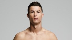 Ako vytesaný z kameňa! Polonahý Ronaldo retuš nepotrebuje