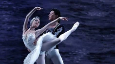 Moscow City Ballet zatancuje v Prahe, Ostrave a Bratislave romatický balet Labutie jazero