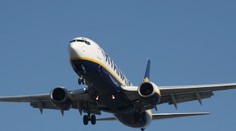 Cestujúcich pod vplyvom alkoholu už majú dosť. Šéf nízkonákladovej spoločnosti chce zaviesť jasný limit