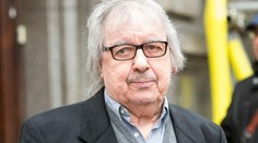 Bývalý člen The Rolling Stones Bill Wyman sa lieči z rakoviny