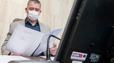 Minister Mikulec bol v preventívnej karanténe, test mal negatívny